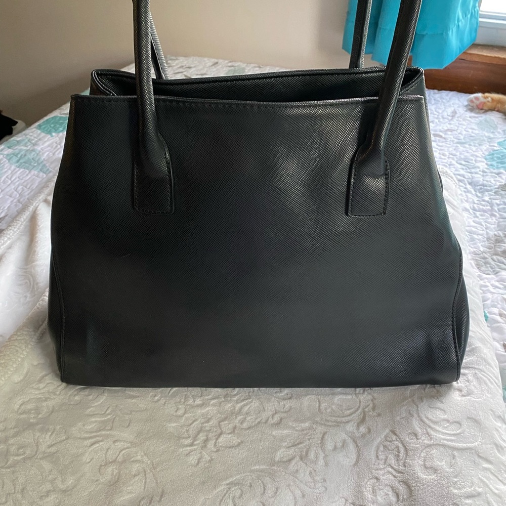 Tahari shoulder bag - Picture 4 of 6